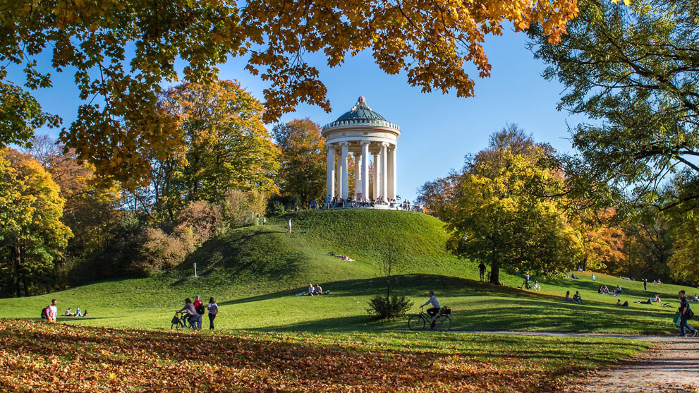 nach Deutschkurs München entdecken - Englischer Garten im Herbst