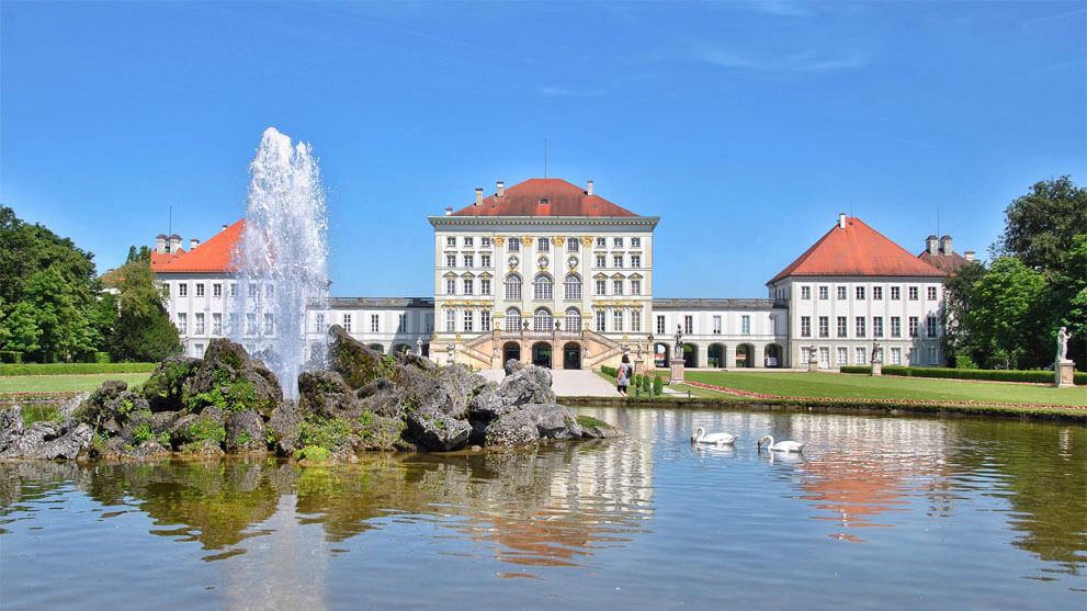 nach Deutschkurs München entdecken - Schloss Nymphenburg im Sommer